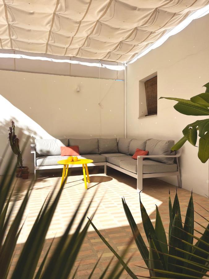 Design & Art, Patio With Orange Tree, Near Seville Carrion de Los Cespedes Екстер'єр фото